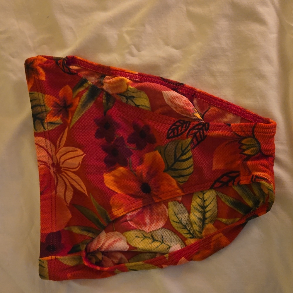 NWOT swim bottoms